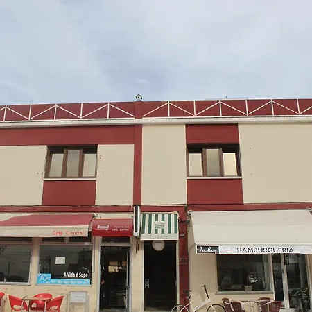 Hostel Eco - Tribo Da Ferrel (Leiria)