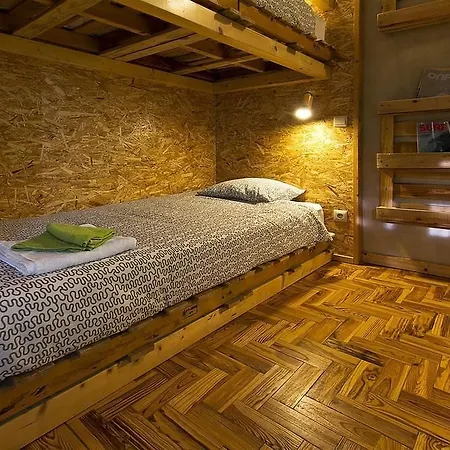 Eco - Tribo Da Hostel Ferrel (Leiria)