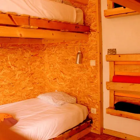 Eco - Tribo Da Hostel Ferrel (Leiria)
